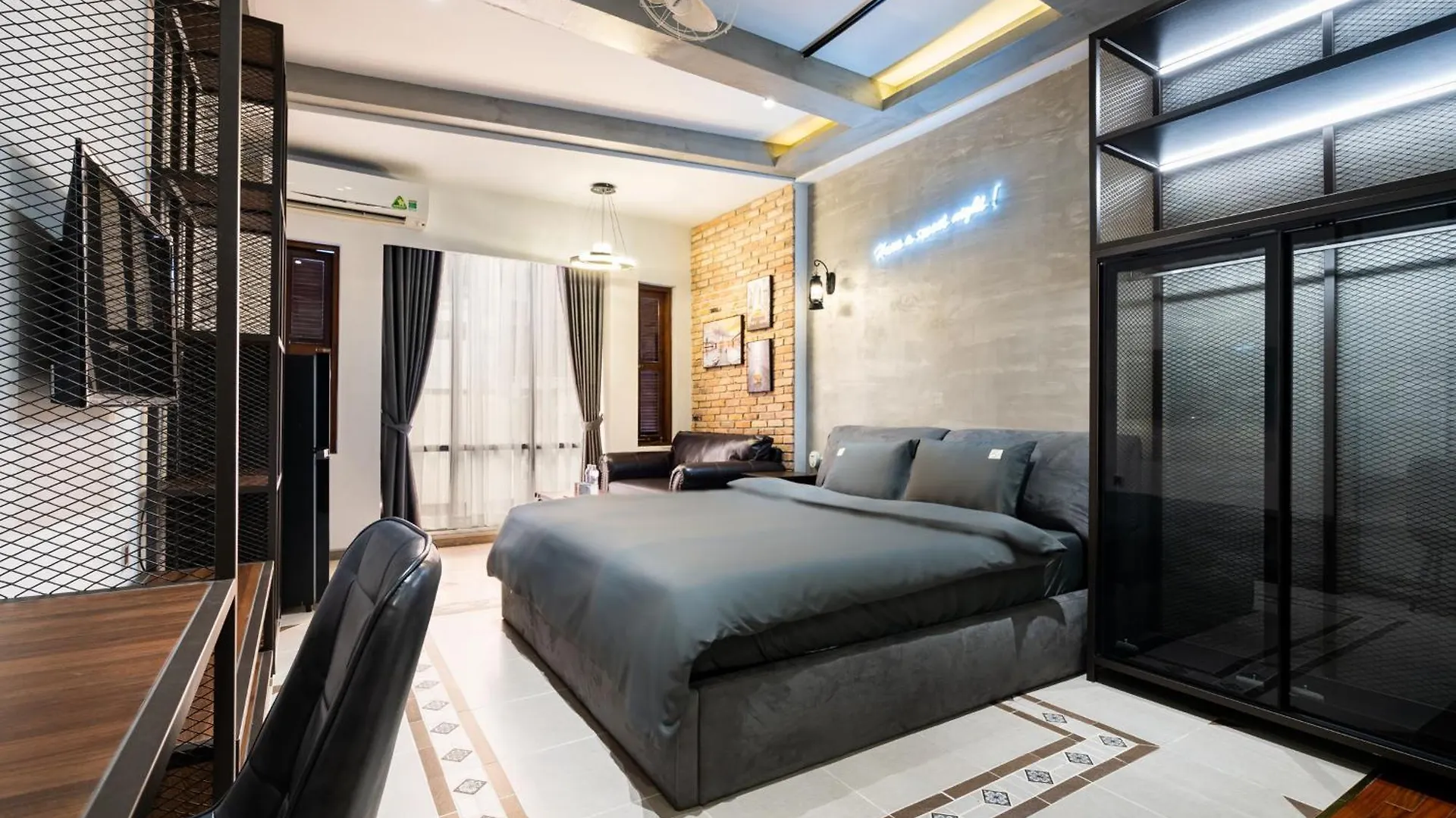Tago Boutique - Free Airport Pick Up Hotel Ho Chi Minh City